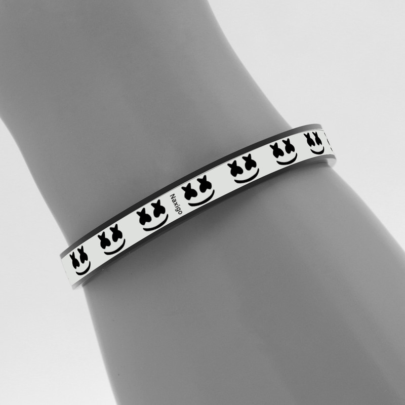 دستبند ناکسیگو طرح دی جی مارشملو مدل BR5538