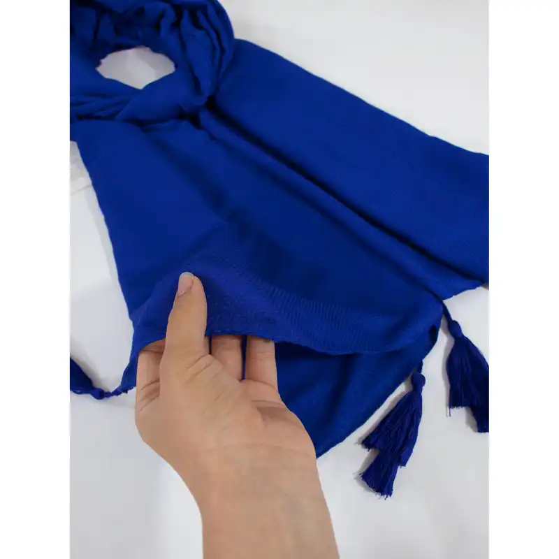 شال زنانه مدل نخی ساده منگوله دار خنک کد A-2261