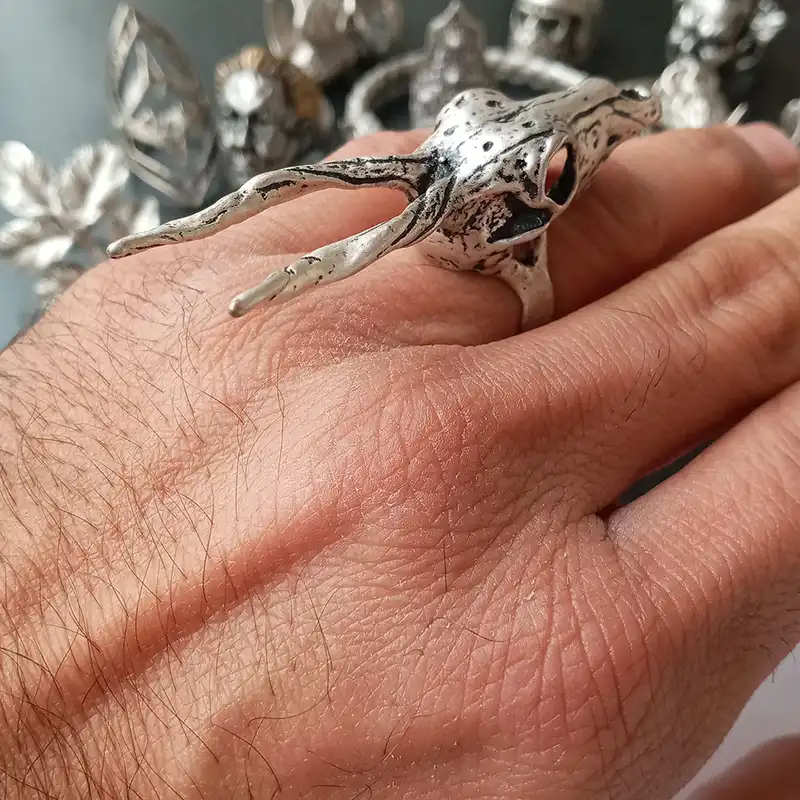 انگشتر مدل جمجمه کد JO-GAR