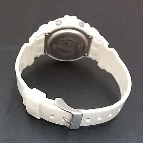 ساعت مچی دیجیتال کیو اند کیو مدل M153J005Y