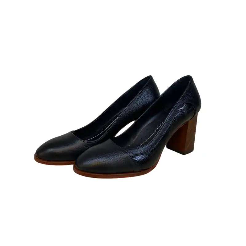 کفش زنانه مدل مهـرناز چرم طبیعی رنگ مشکی