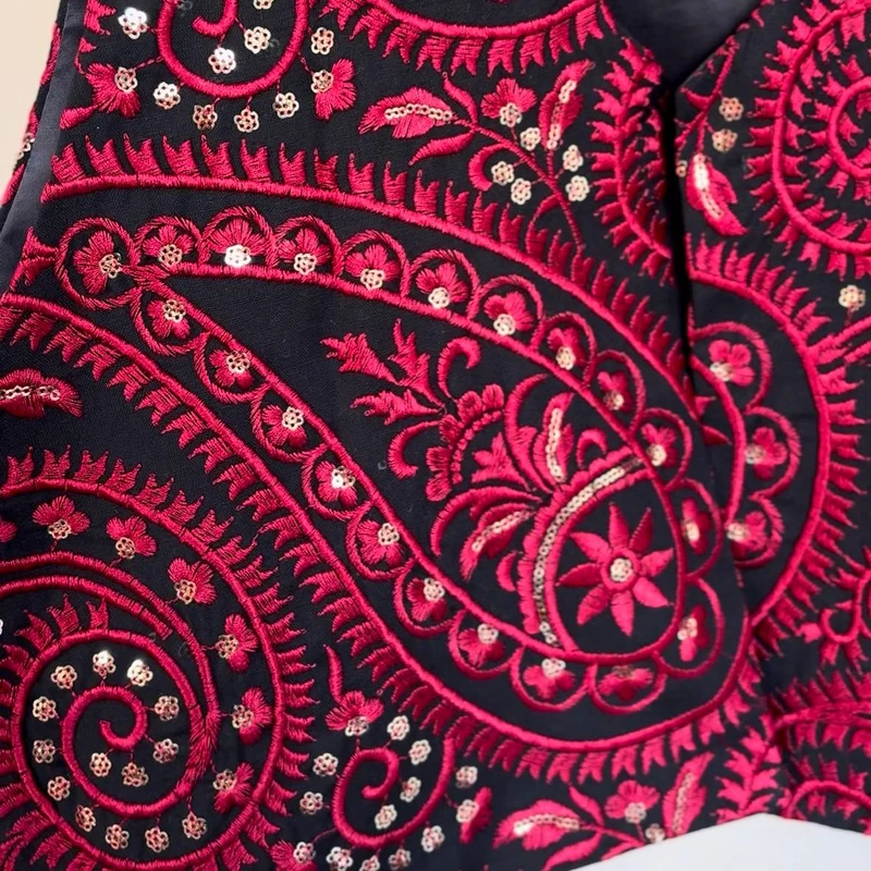 عکس شماره 4 : جلیقه رسمی زنانه مدل یلدایی mz042