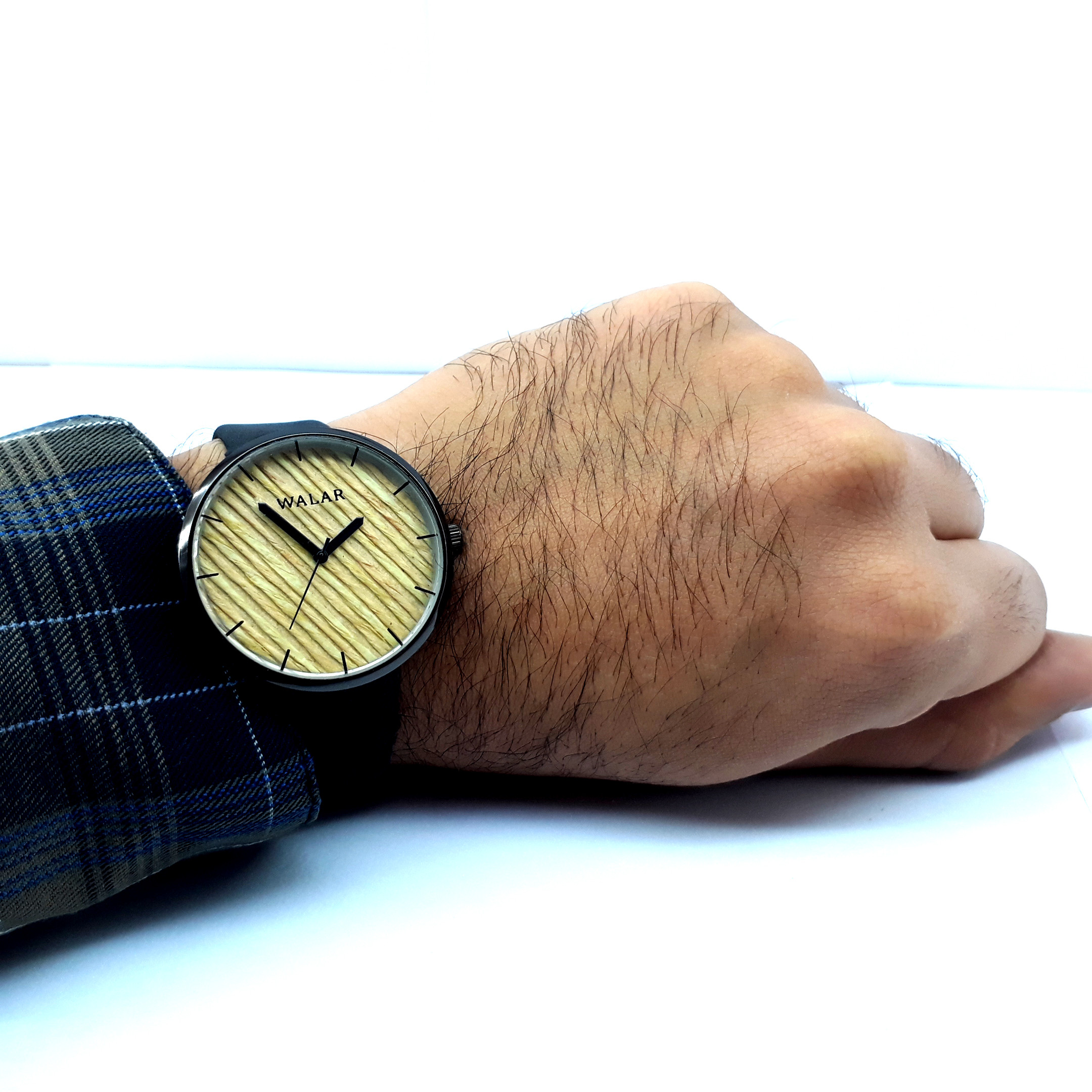 ساعت مچی عقربه ای والار مدل چوبی کد w-b1