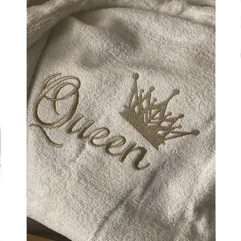 حوله پالتویی کاراجا هوم مدل Queen سایز 105