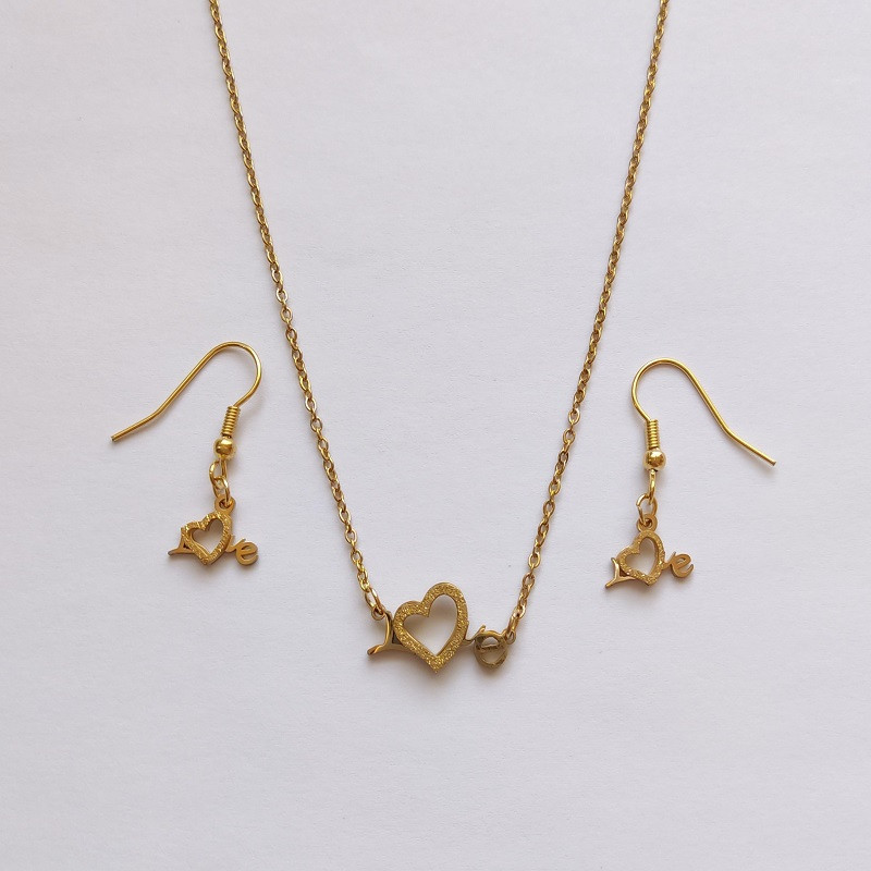 نیم ست زنانه مدل love تمام استیل نیم ست زنانه مدل love تمام استیل