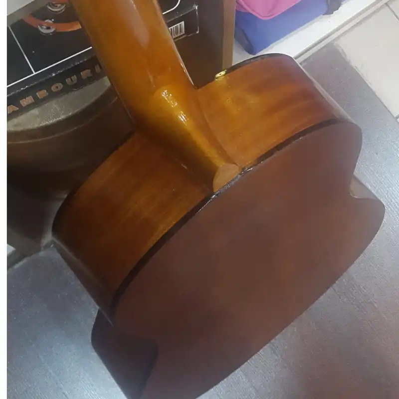 گیتار مدل ROMEA