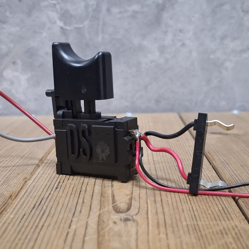 کلید دریل شارژی باس مدل DS_B