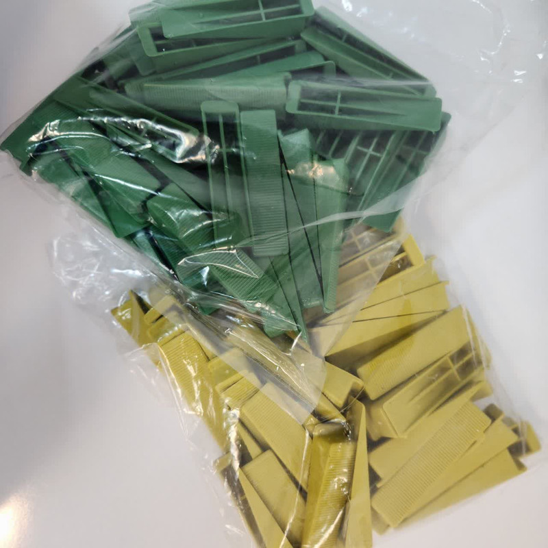 پل تراز کاشی مدل گوه رنگی مجموعه 50 عددی