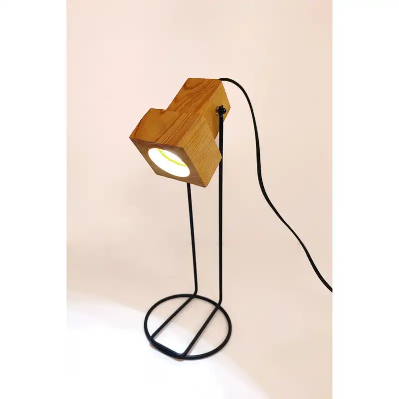 چراغ مطالعه رایان مدل P001