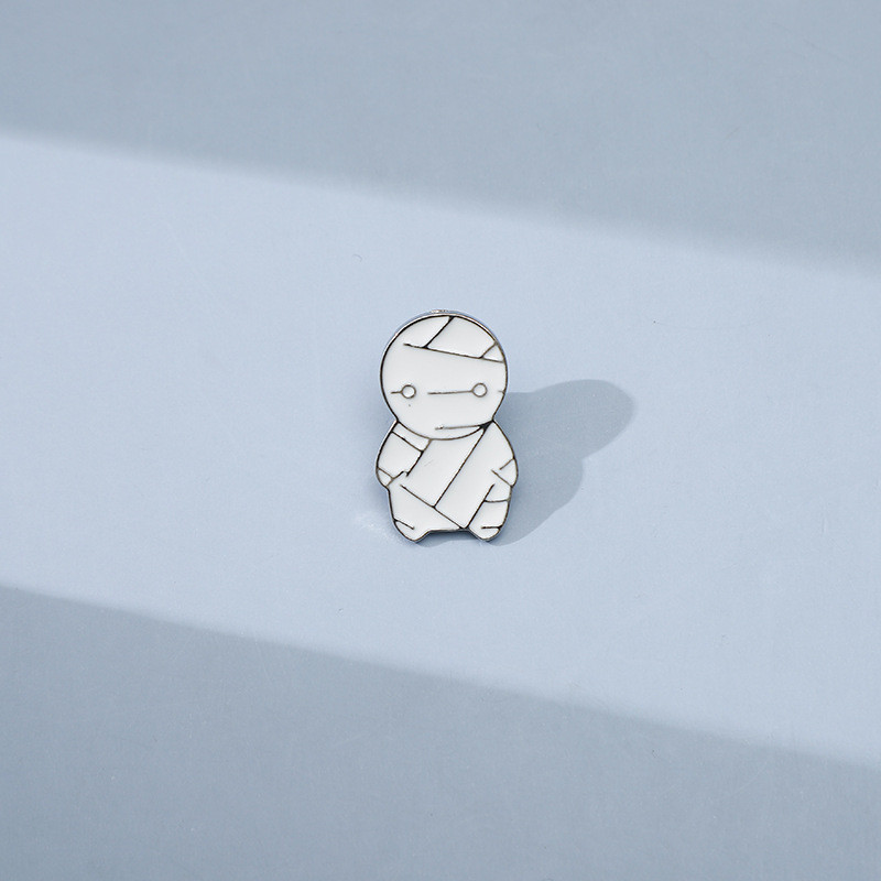 گل سینه زنانه مدل مومیایی