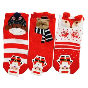 جوراب ساق کوتاه زنانه کریسمسی کد 03 بسته 3 عددی