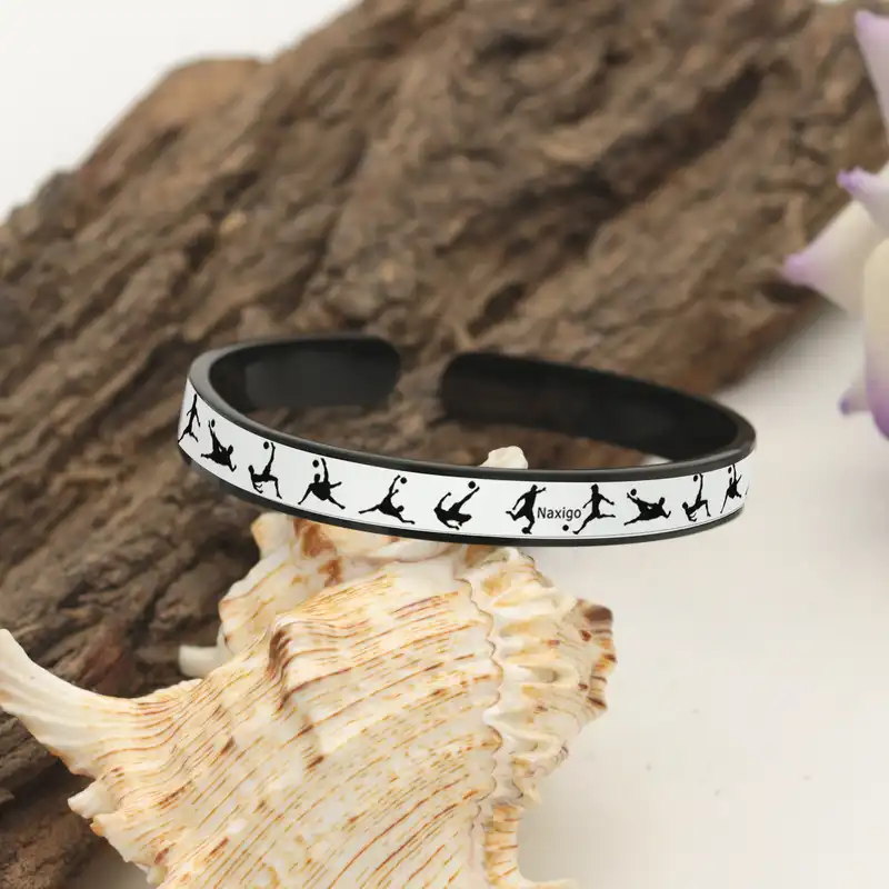 دستبند ناکسیگو طرح فوتبال مدل BR5427