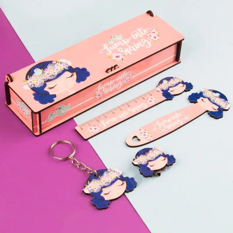 بسته لوازم تحریر مدل دختر بهاری مجموعه 5 عددی