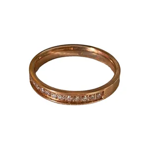 انگشتر زنانه مدل رینگ حلقه نگینی