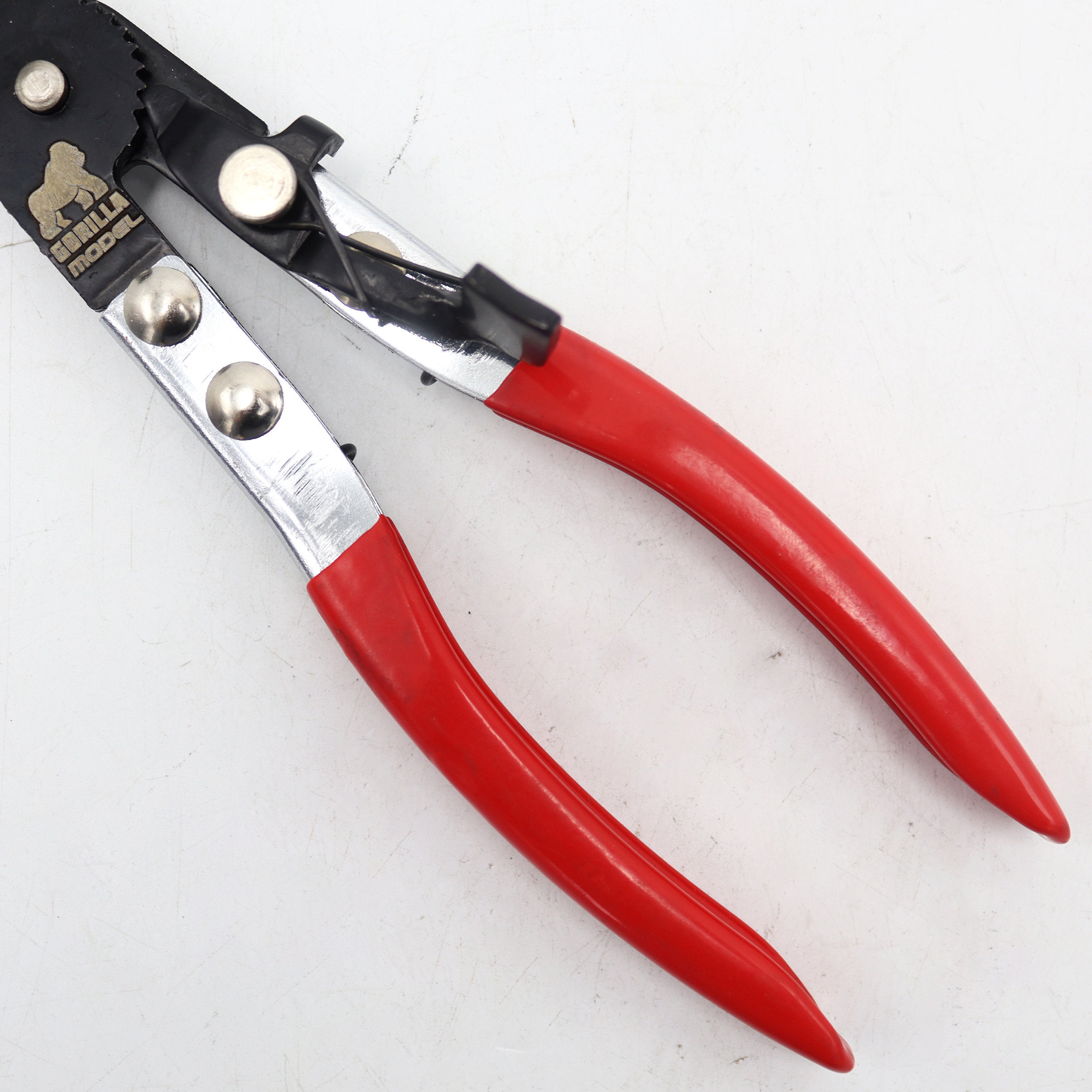 انبر بست شلنگ رادیاتور مدل گوریلا کد YP-ZAVIYEDAR-22CM سایز 8.5 اینچ