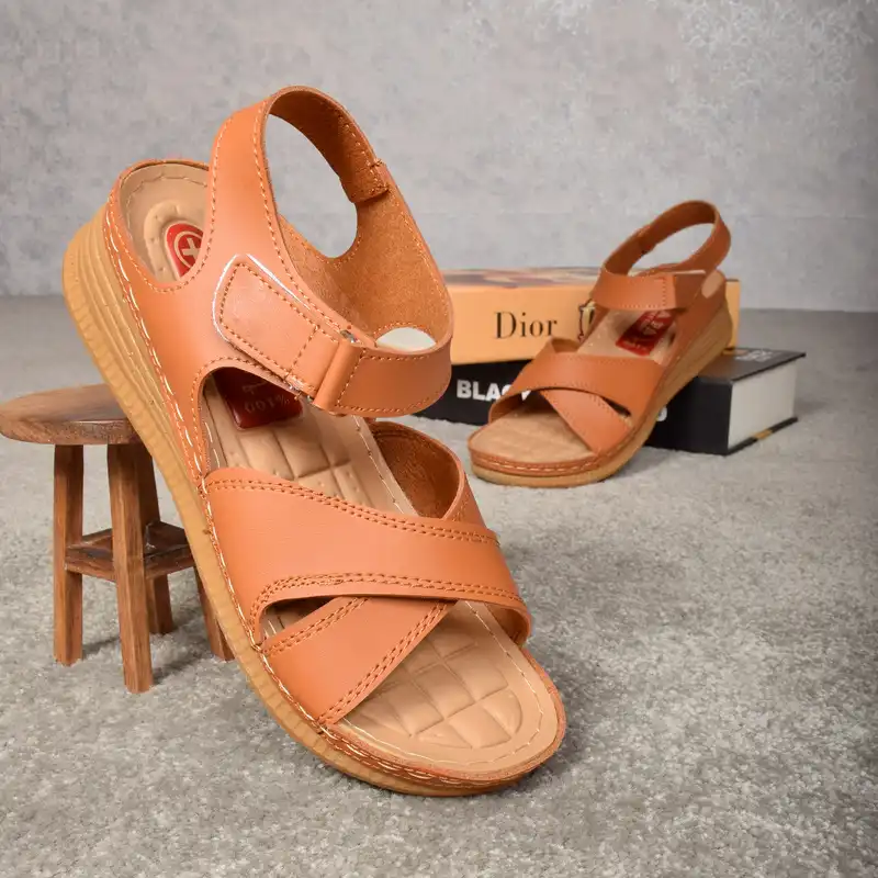 صندل زنانه پاپا مدل HN .2793