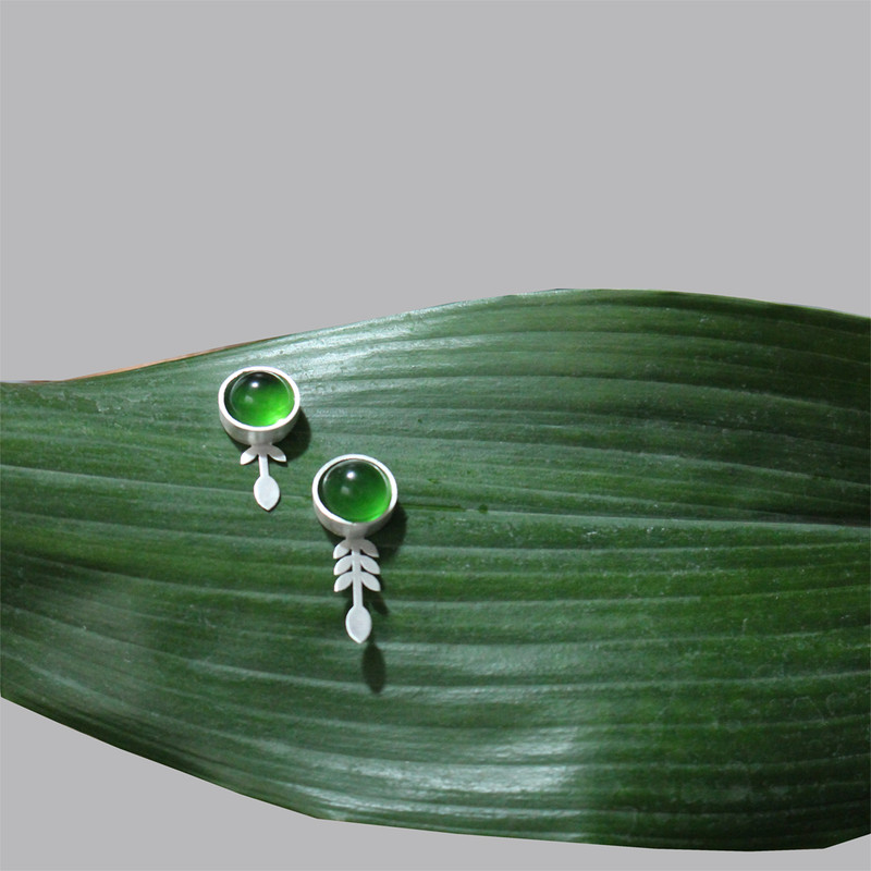 گوشواره نقره زنانه مدل جوانه گوشواره نقره زنانه مدل جوانه