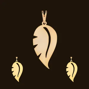 نیم ست طلا 18 عیار زنانه آمانژ کد D10210