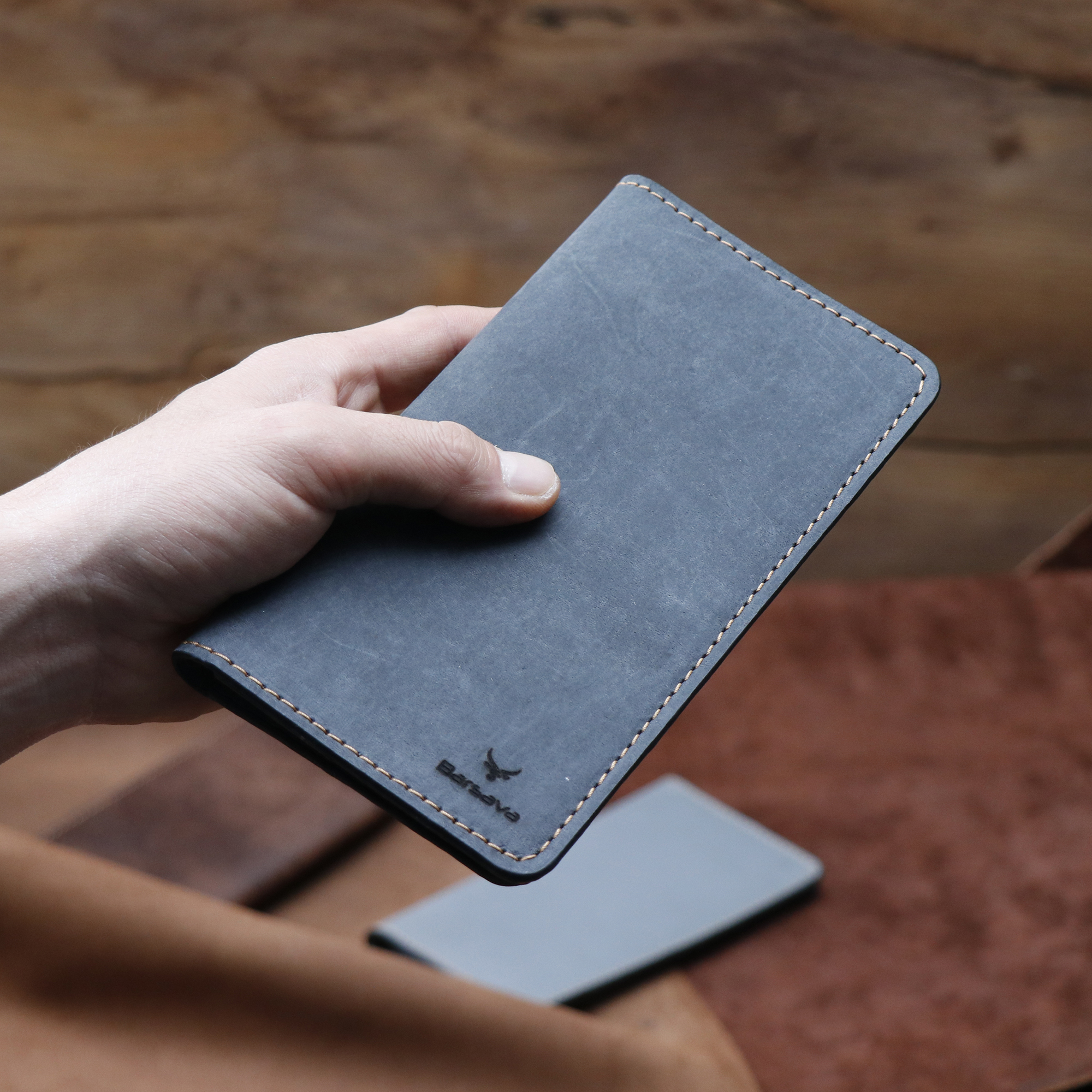 کیف پول مردانه چرم بارثاوا مدل 1501