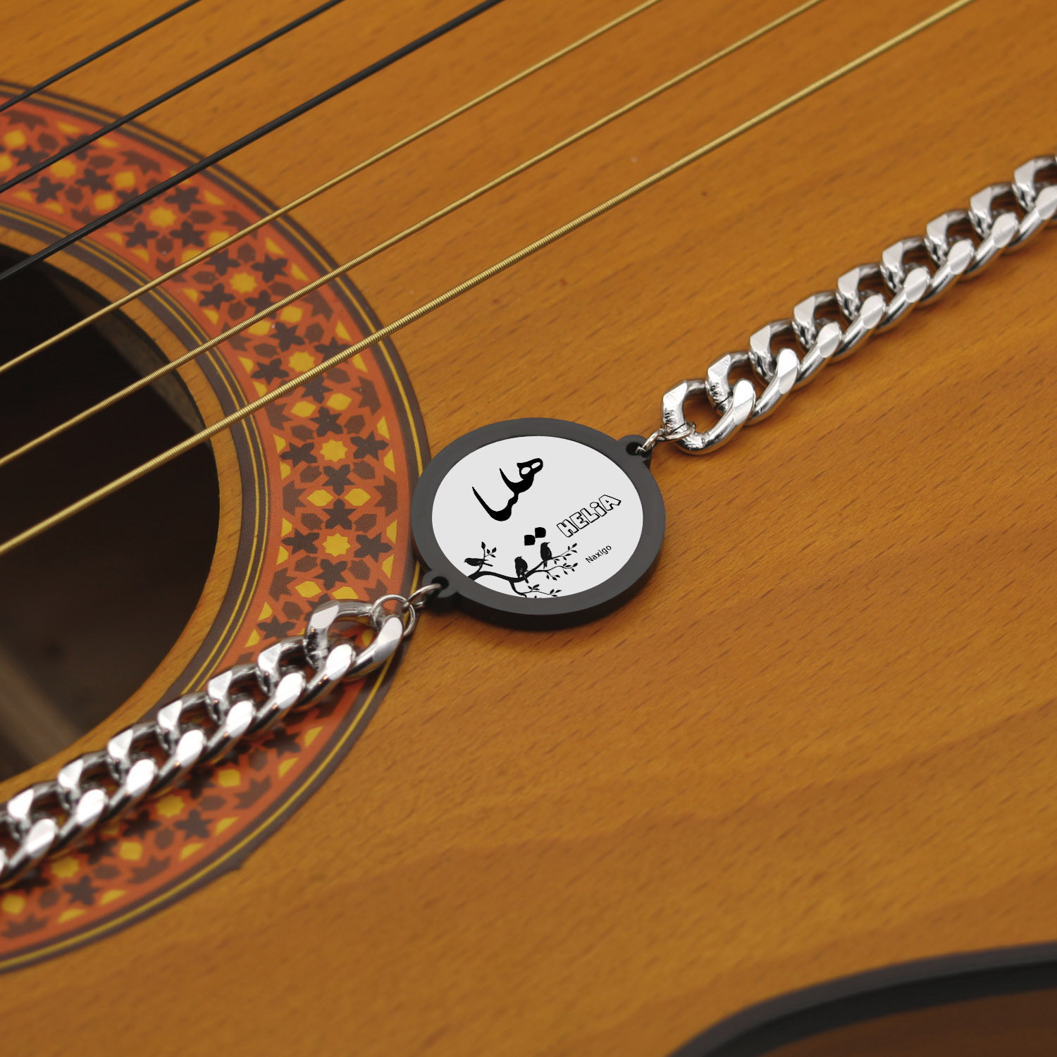 دستبند ناکسیگو مدل هلیا کد BZ7897 دستبند ناکسیگو مدل هلیا کد BZ7897