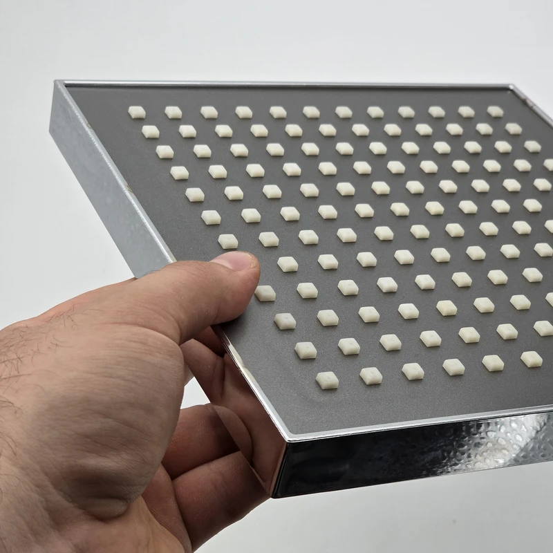 عکس شماره 2 : سردوش حمام دیبا مدل نیما