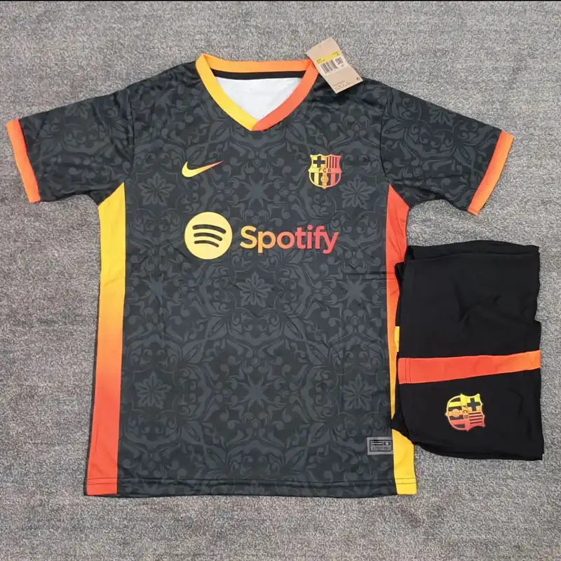 ست تی شرت و شلوارک ورزشی مردانه مدل بارسلونا کد C2024