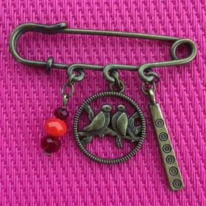 سنجاق سینه زنانه مدل پرنده