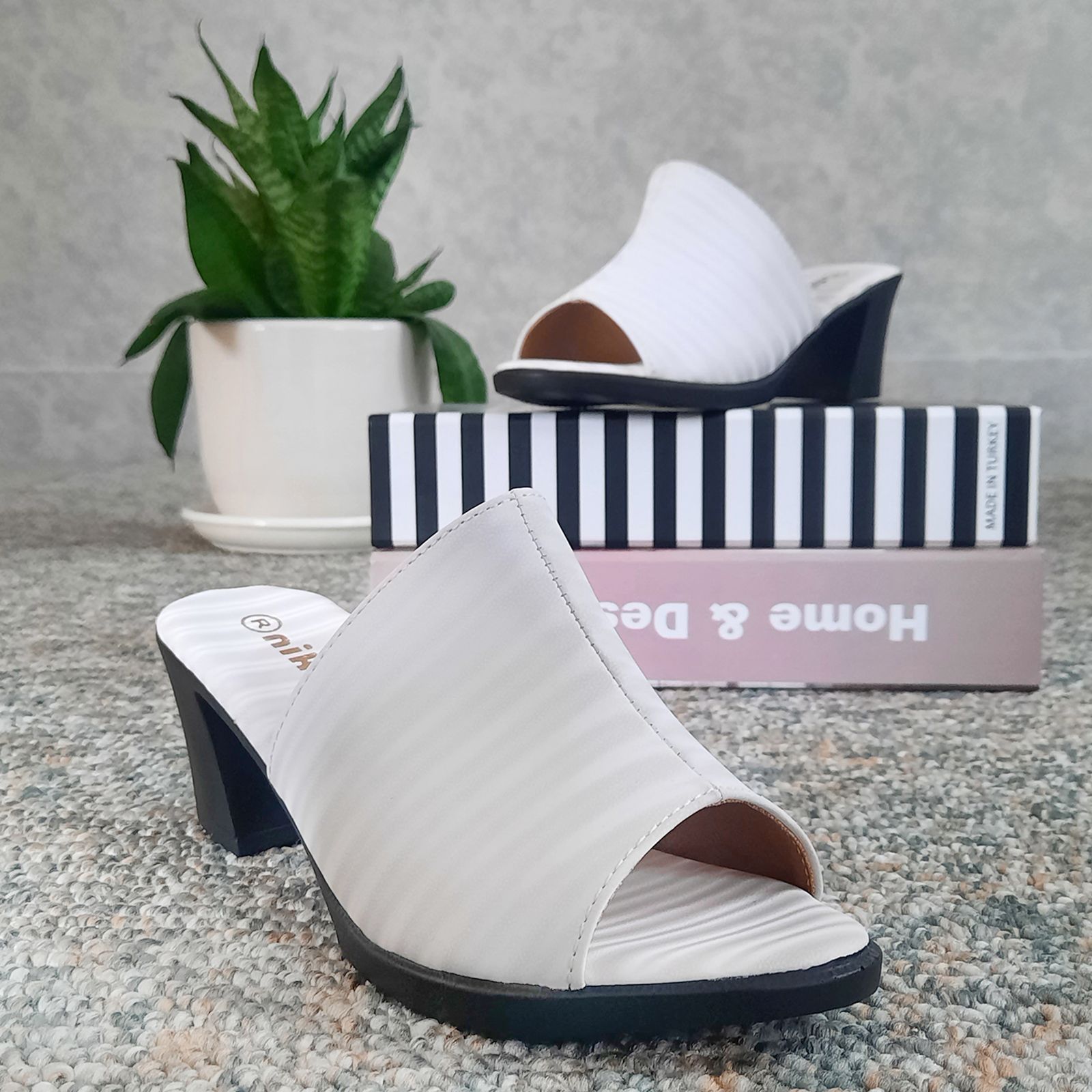 صندل زنانه نیکتا مدل BK.WH.2334 -  - 2