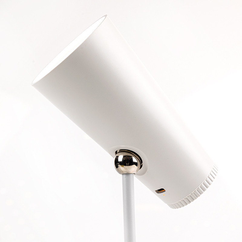 چراغ مطالعه هیسکا مدل HR-22