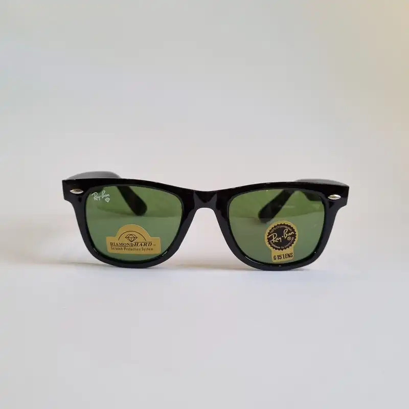 عینک آفتابی مدل ویفری کد R11pm