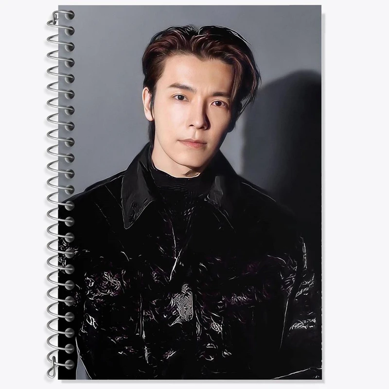 دفتر زبان 50 برگ خندالو مدل سه خط طرح دونگهه گروه سوپر جونیور Super Junior کد 21397