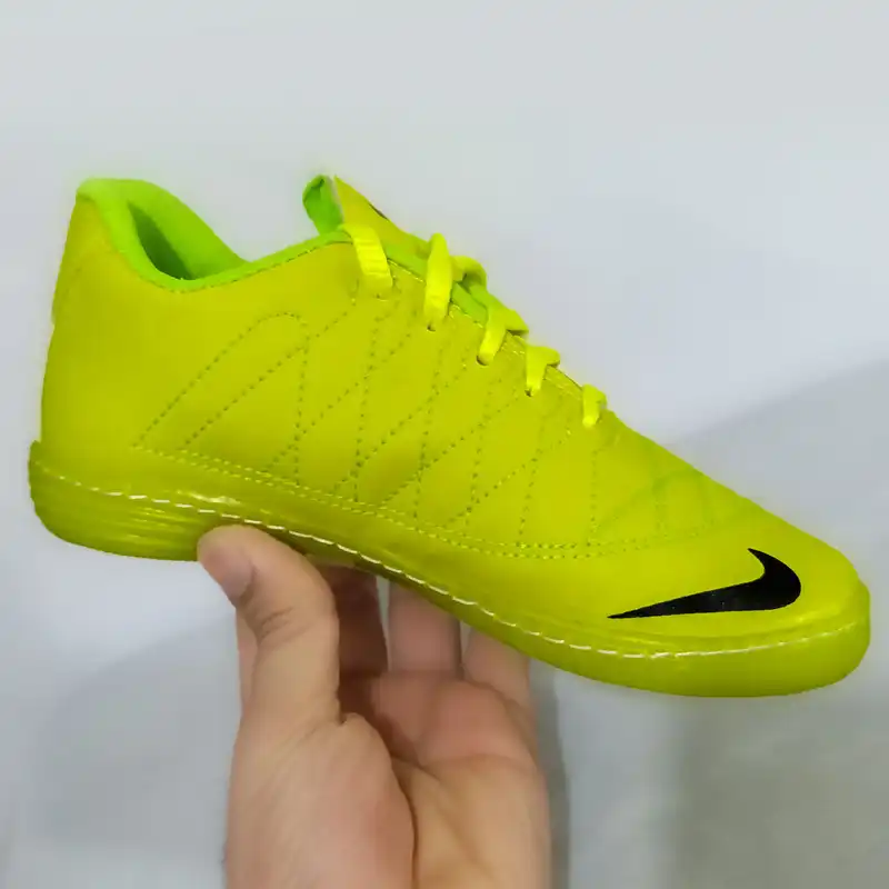 کفش فوتسال مردانه مدل سالنی مجیستا کد f o s r