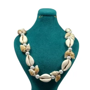 گردنبند زنانه مدل صدف حلزونی و مروارید