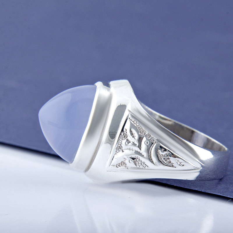 انگشتر نقره مردانه بازرگانی میلادی مدل رکاب سیلندری عقیق سوسنی تراش عبدالرزاقی کد AM_4380 انگشتر نقره مردانه بازرگانی میلادی مدل رکاب سیلندری عقیق سوسنی تراش عبدالرزاقی کد AM_4380