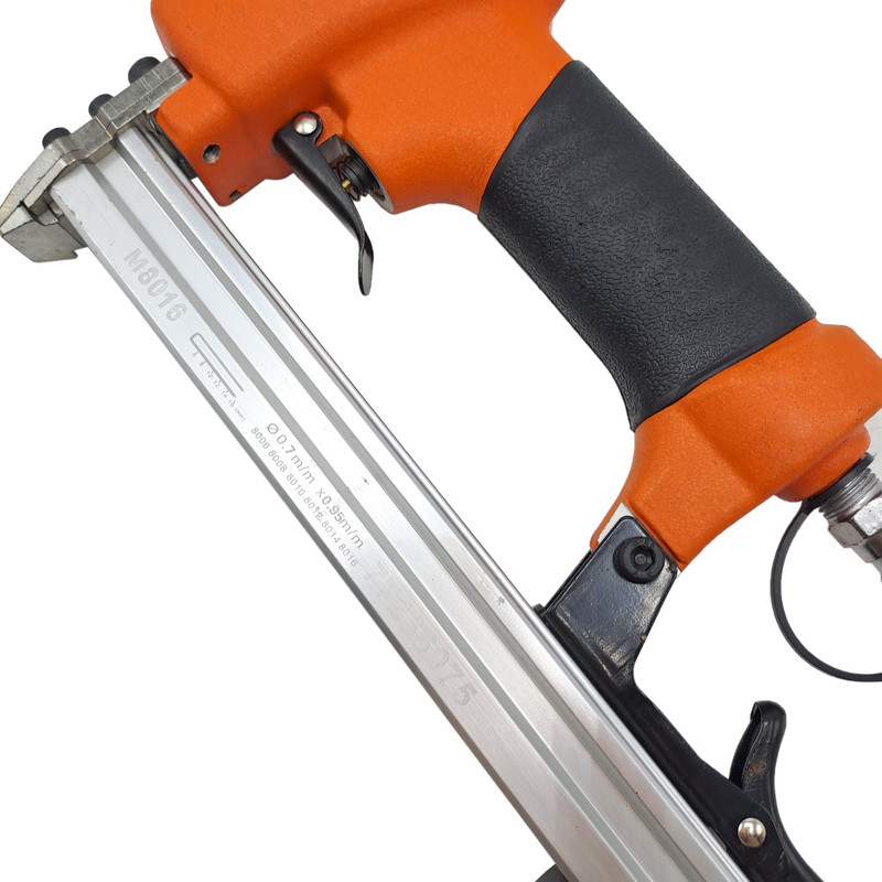 منگنه کوب بادی صنعتی مکث اچ ام تی مدل M8016