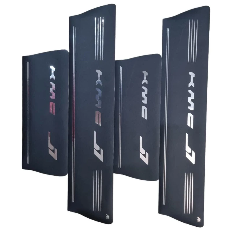 برچسب پارکابی خودرو امیران اسپرت طرح چرم کد 2025034 مناسب برای KMC J7 مجموعه 4 عددی