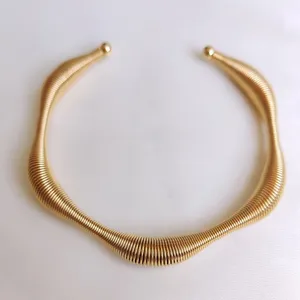 دستبند زنانه مدل استیل فنری