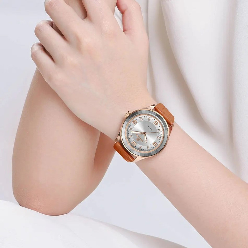 ساعت مچی عقربه ای زنانه نیوی فورس مدل NF5040RGRGW