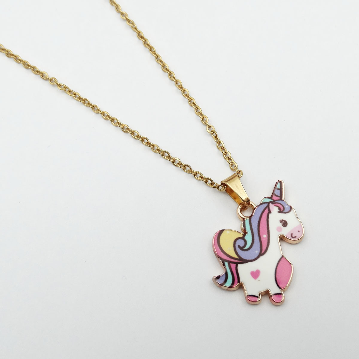 گردنبند دخترانه مدل اسب تک شاخ زیبا کد GZ-Beh-39