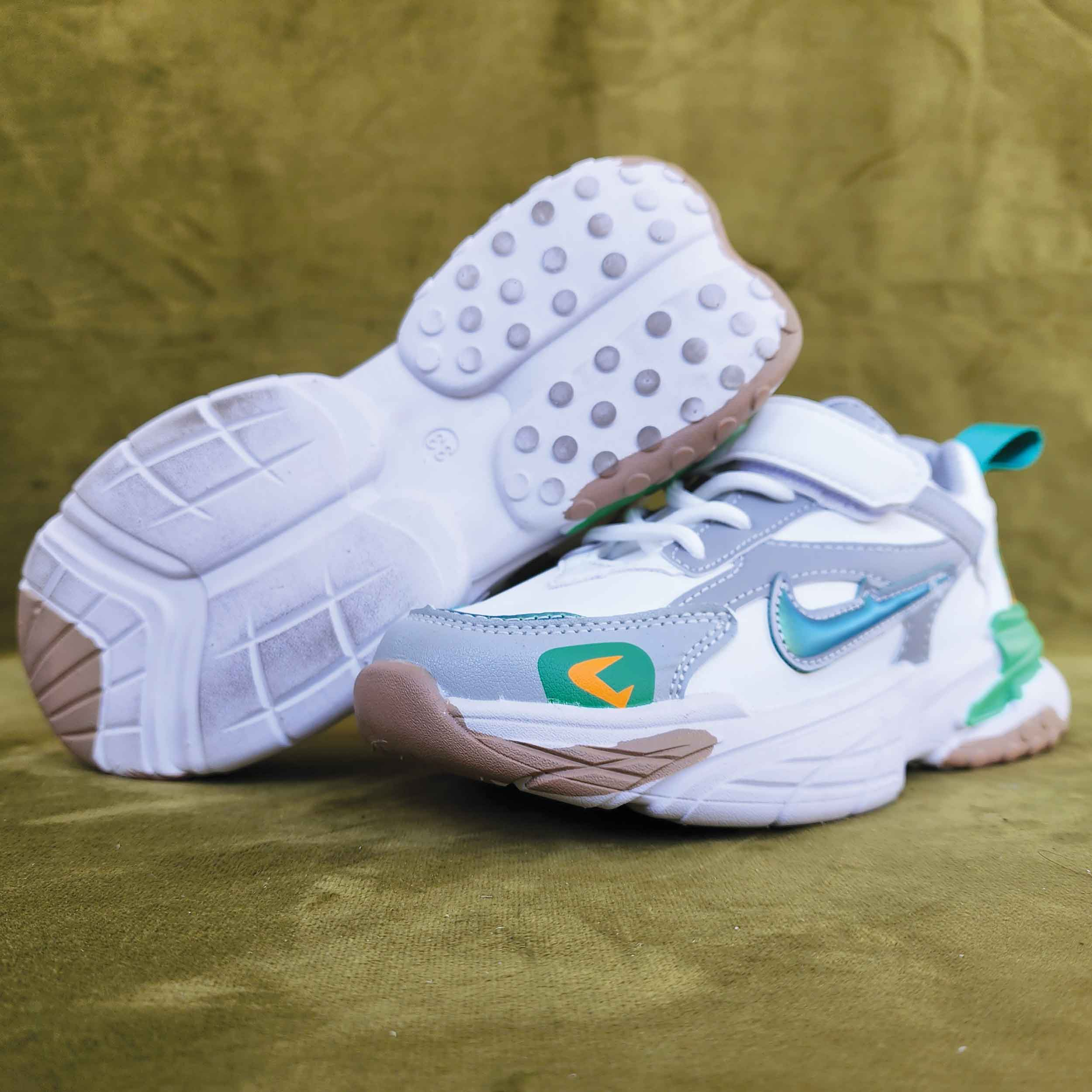 کفش مخصوص پیاده روی بچگانه مدل NQ-EQ GreeQ-102017