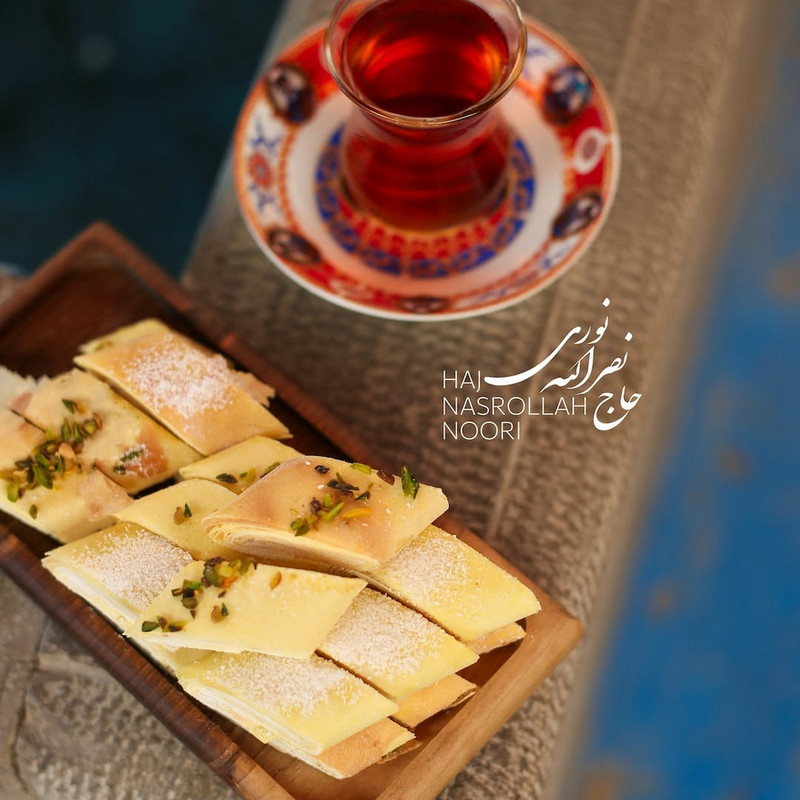 پک نان خرمایی گردویی ، نان برنجی زعفرانی ، کاک حاج نصرالله نوری - 2300 گرم بسته 3 عددی