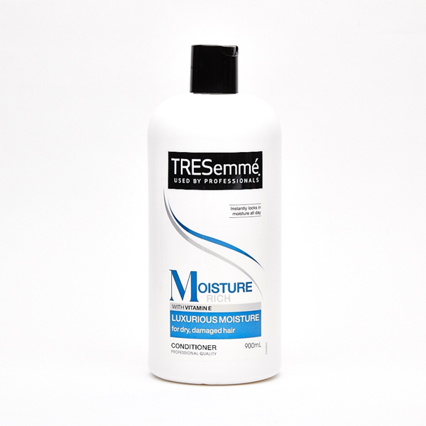 نرم کننده مو ترزمی مدل Moisture rich حجم 900 میلی لیتر
