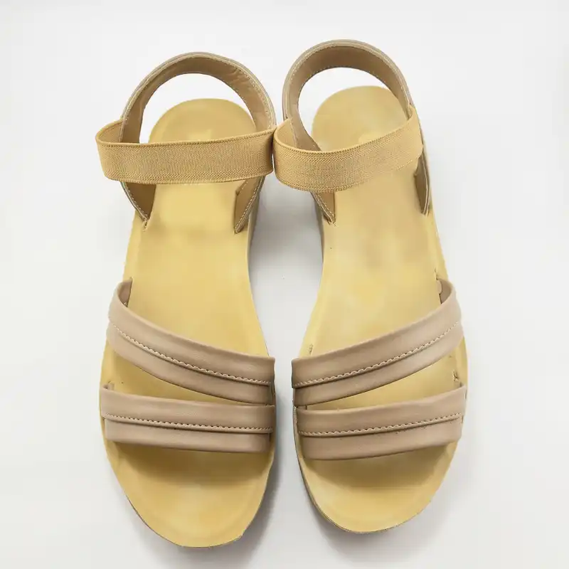 صندل زنانه مدل رکابدار چرمی