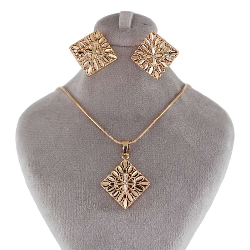 نیم ست زنانه ژوپینگ مدل گل کد H167 نیم ست زنانه ژوپینگ مدل گل کد H167