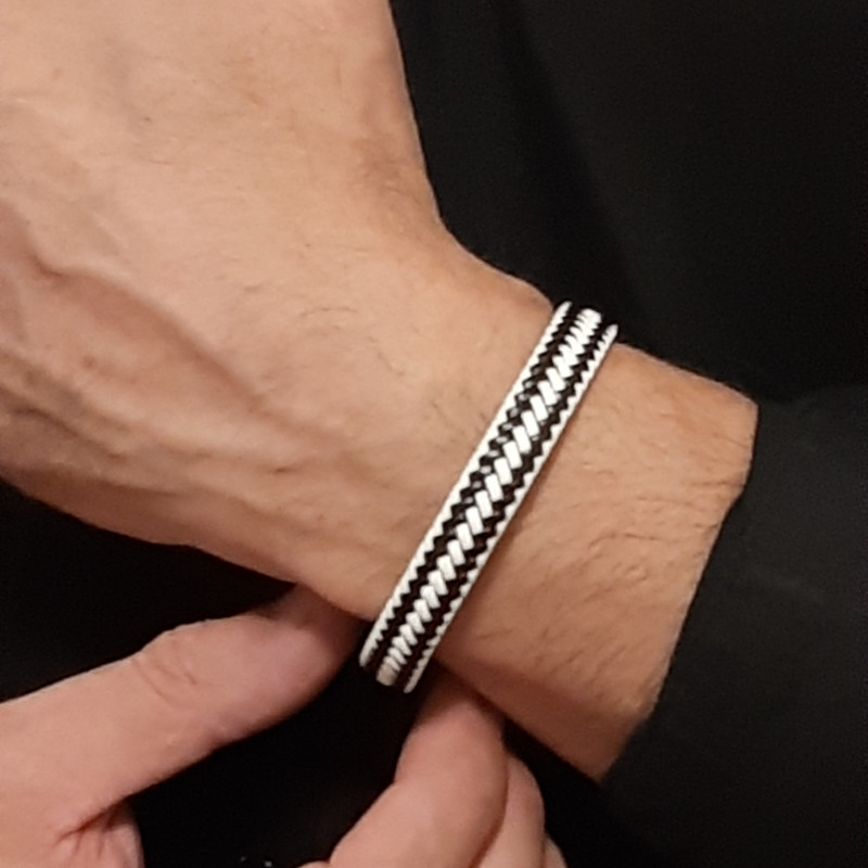 دستبند مردانه مدل چرم طبیعی کد 1339