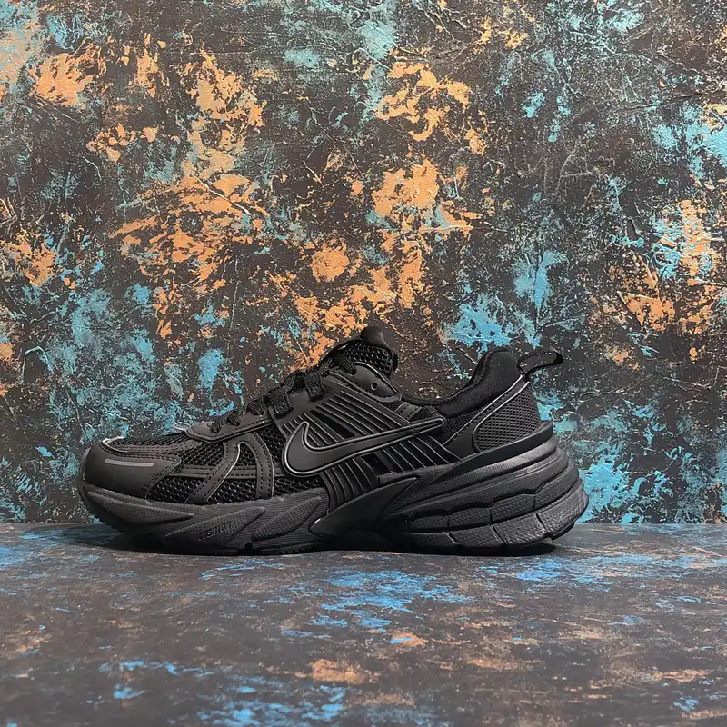 کفش مخصوص دویدن مدل   V2K RUN BKALL-100068024