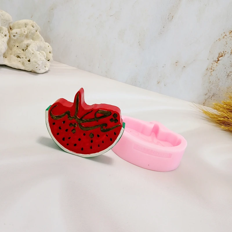 عکس شماره 8 : قالب شمع کوشا اکسسوری مدل هندوانه شب چله مجموعه 2 عددی