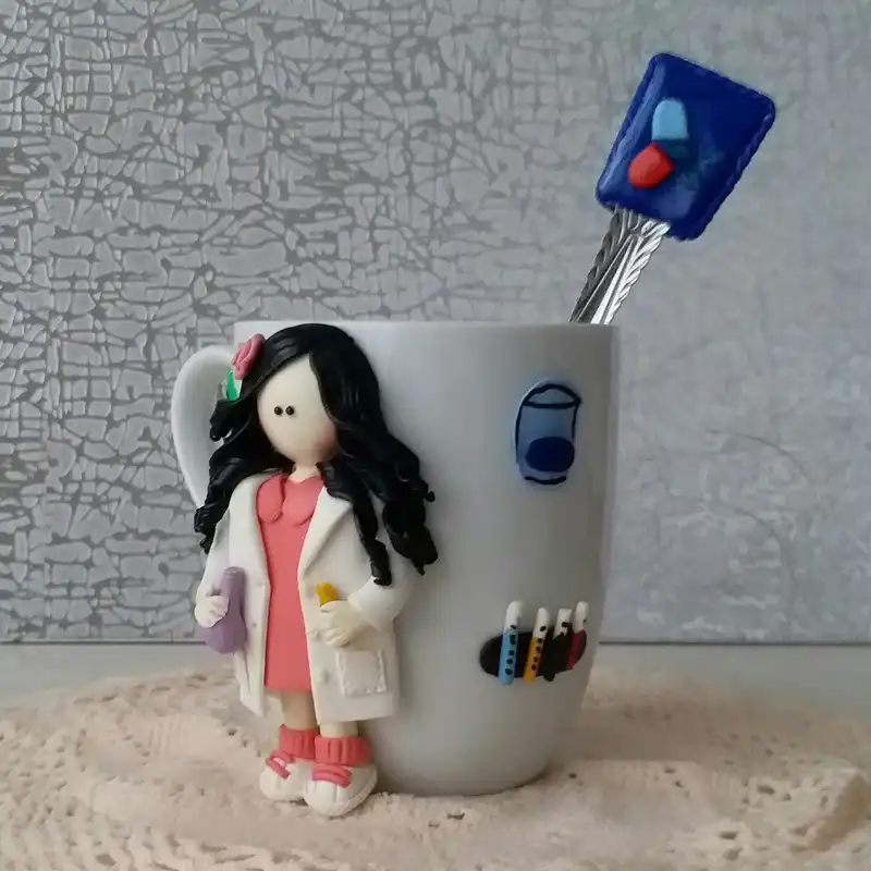 ماگ سرامیکی مدل پزشک داروساز L986 به همراه قاشق