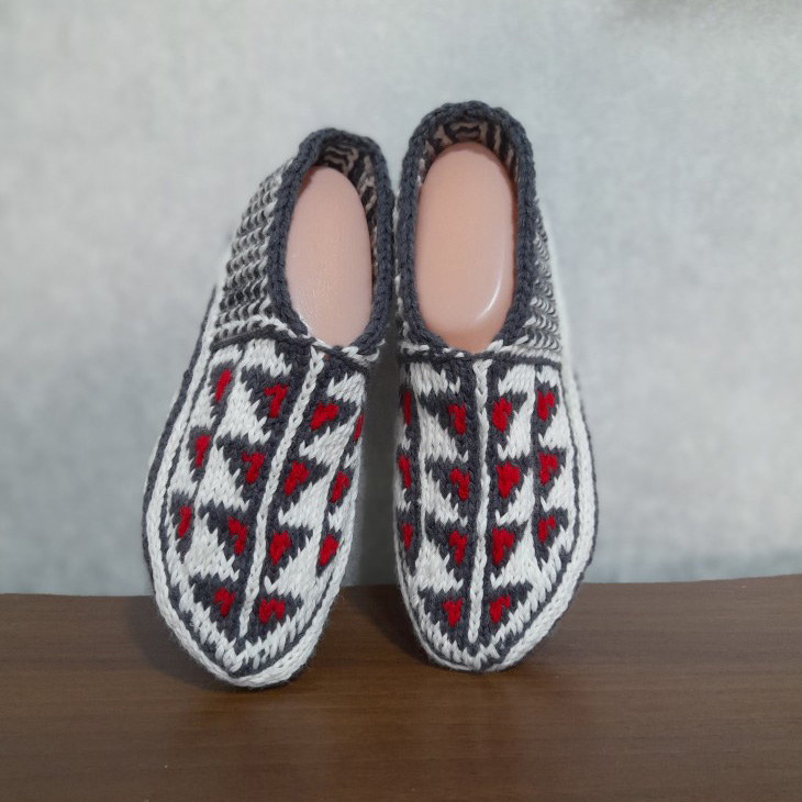 پاپوش دست دوز زنانه مدل p06C