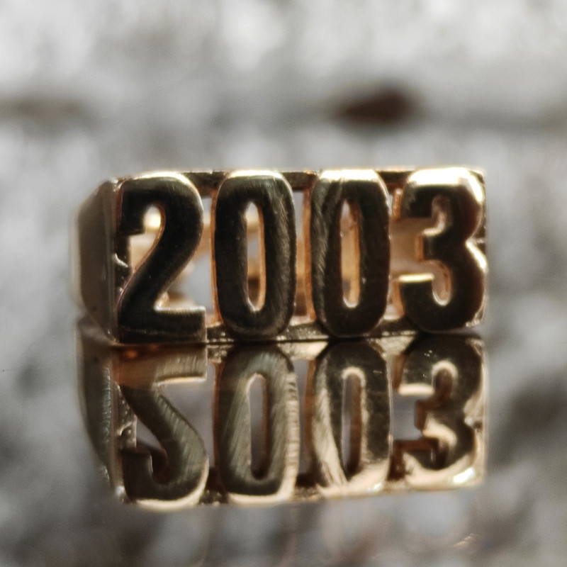 انگشتر مدل متولد 2003